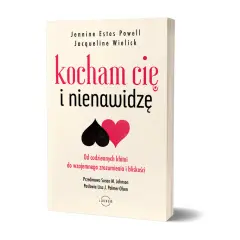 Okładka książki "Kocham cię i nienawidzę". Dwie serca, czarne i różowe, symbolizują skrajne emocje, które mogą pojawić się nawet przy zbyt częstym mówieniu "kocham cię".